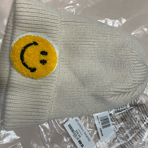 Free People Accessories - The Smiley Company smile beanie